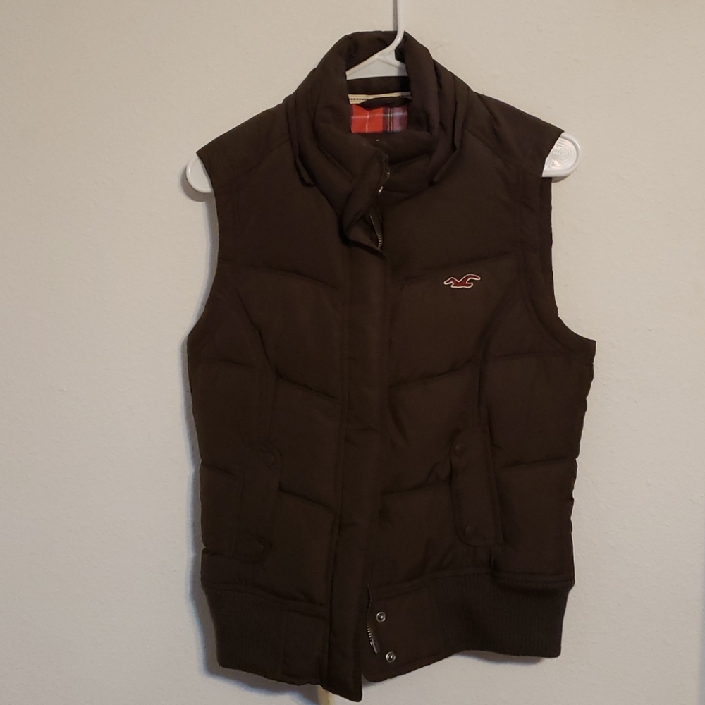 Hollister puffy vest